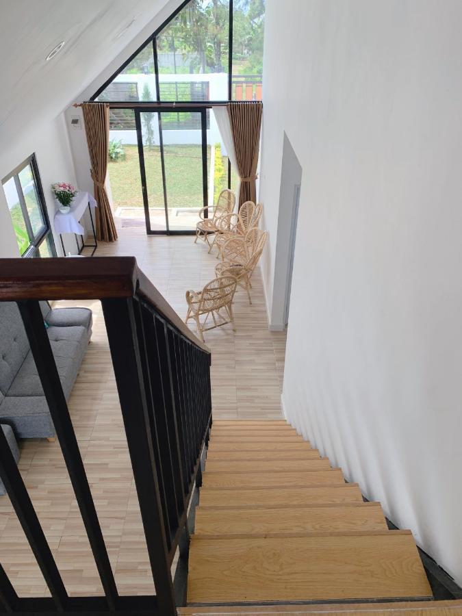 Willa Casa De Gaudi Lembang Zewnętrze zdjęcie